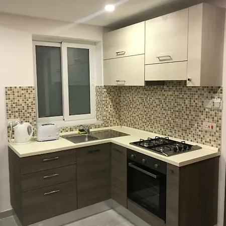 E St Julians Paceville 2 Bedroom Apartman
